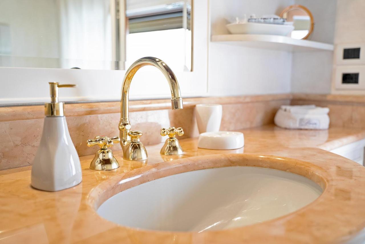 Mini Suite Deluxe Isola Di Mezzo Treviso Eksteriør bilde